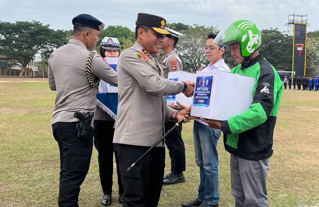 Wujudkan Pemilu Damai Untuk Indonesia Maju, Polda Kalsel Bagikan 10 Ribu Paket Sembako dan Gelar Donor Darah