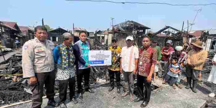 UPZ Bank Kalsel Salurkan Bantuan Rp 46 Juta Kepada Warga Gg Syukuri dan Warga Gg Suka Damai Yang Tertimpa Musibah Kebakaran