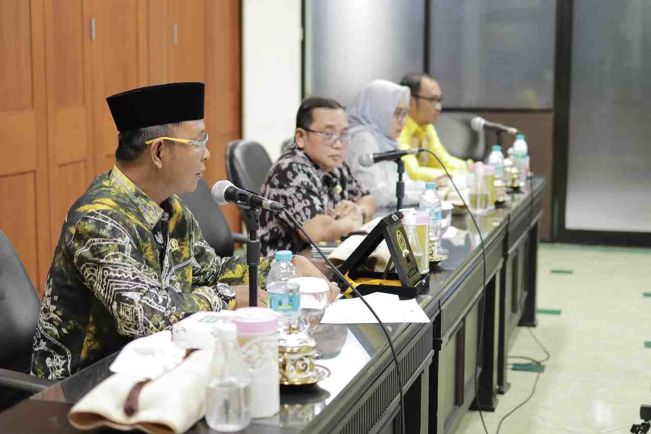 Genjot Penyelesaian Raperda PDRD, Pansus II DPRD Kalsel, Gali Masukan ke Bapenda Jatim