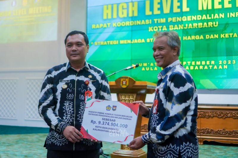 Dinilai Berhasil Kendalikan Inflasi, Pemko Banjarbaru Dapat Insentif Rp 9,3 M