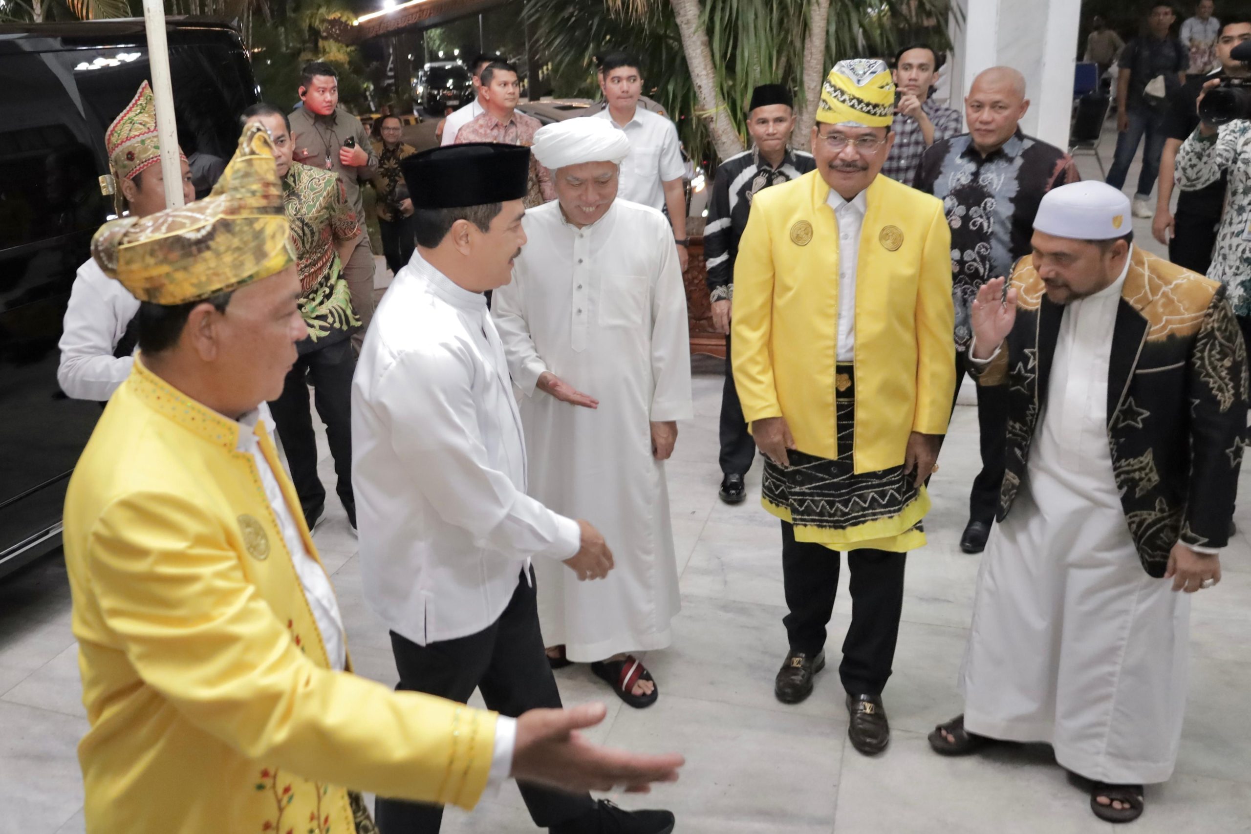 Gubernur Kalsel Anugerahi Wakapolri Jadi Warga Kehormatan Banjar, Ketua DPRD H Supian HK Turut Bangga