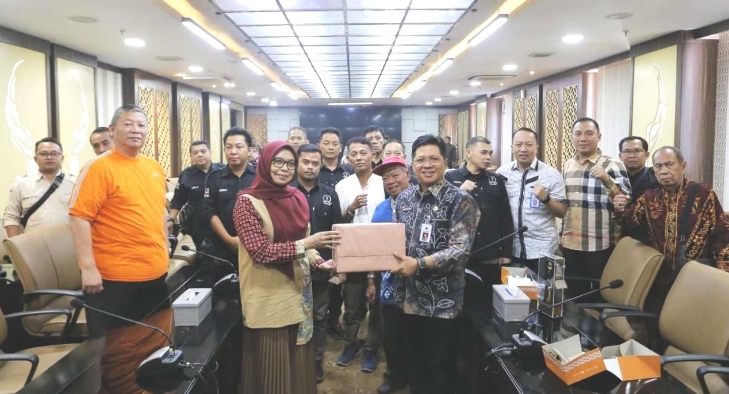 Dari Diskusi Setwan DPRD Jabar dan DPRD Kalsel, Program ‘Adi Karya Parlemen’ Jadi Perhatian