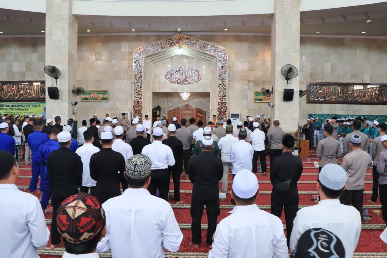 Peringatan Maulid Bersama ASN, TNI-Polri, dan Masyarakat di Masjid Sabilal Muhtadin