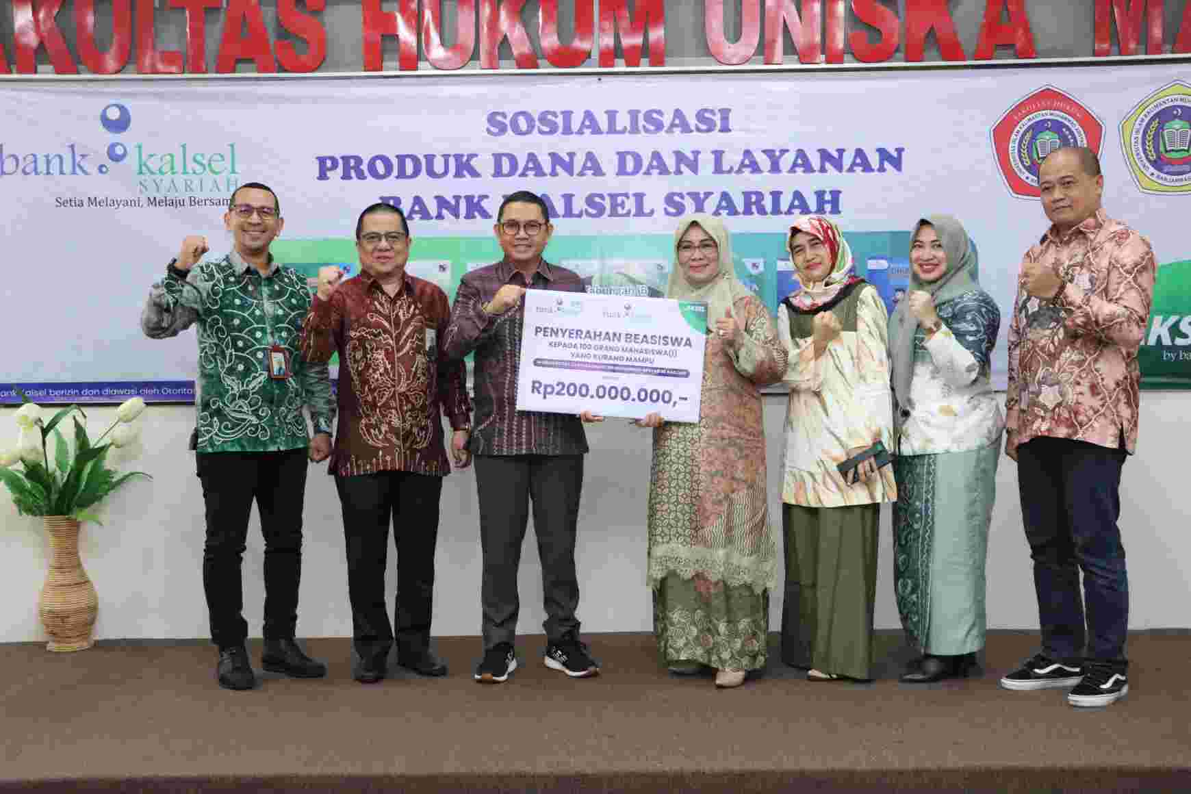 Peduli Sektor Pendidikan, UPZ Bank Kalsel Bantu Beasiswa Rp 200 Juta Untuk 100 Mahasiswa Uniska