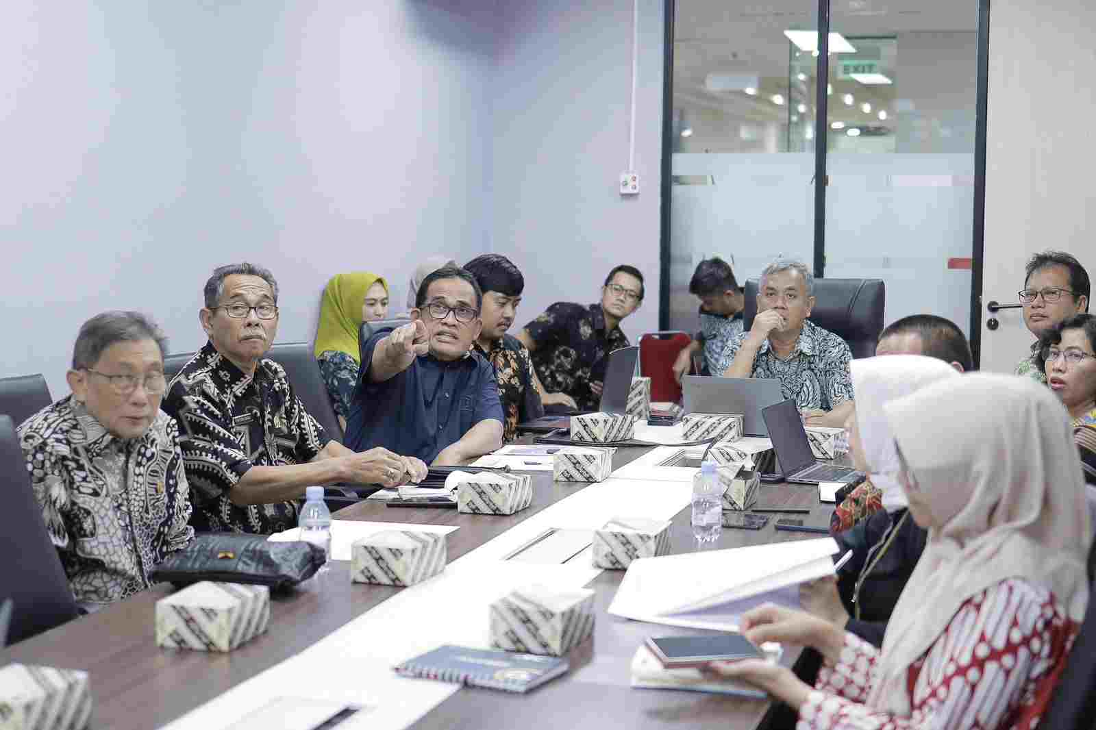 DPRD Kalsel Berharap 2024 Ada APBN Untuk Bangun Lampu Lalin Perempatan Handil Bakti