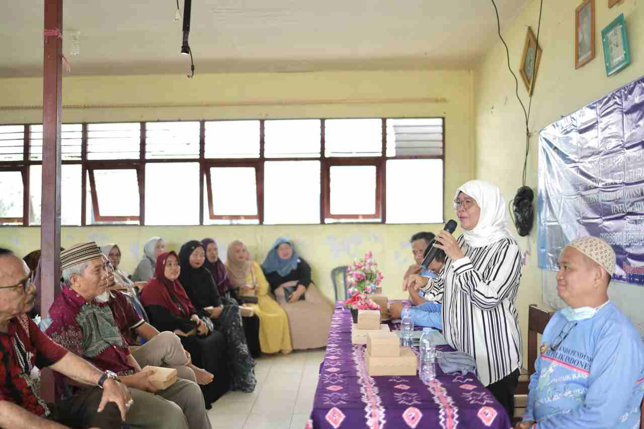 Sosialisasikan Perda 1/2019 tentang Adminduk, Rachmah Norlias Imbau Masyarakat Update Data Kependudukan