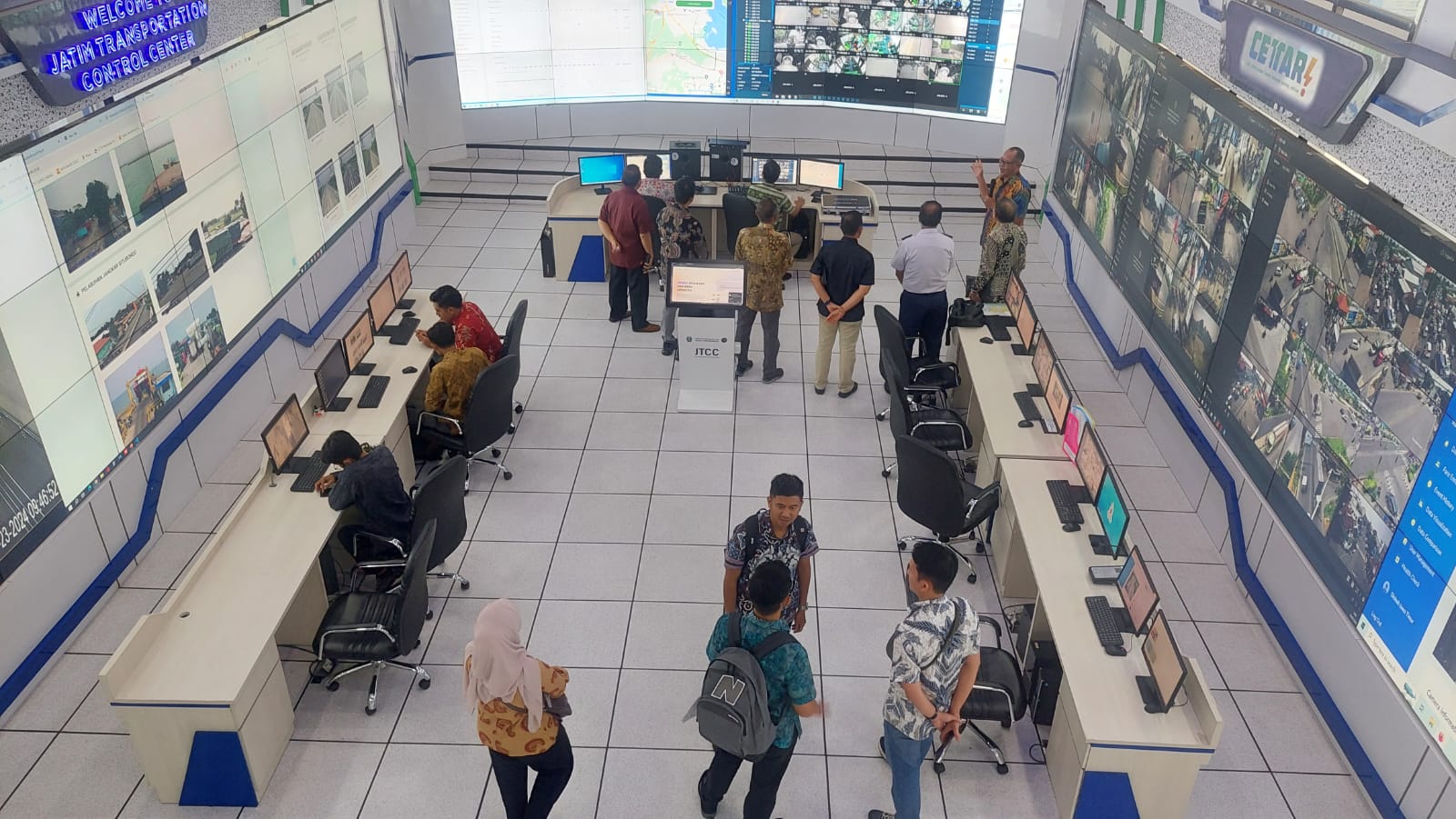 Kaji Banding Soal Angkutan Darat; Komisi III DPRD Kalsel Kunjungi Jatim TCC dan Berharap Kalsel Punya Fasilitas Serupa