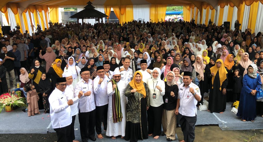 Acil Odah Halal Bihalal Bersama Ribuan Warga di BPAM Banjarbakula