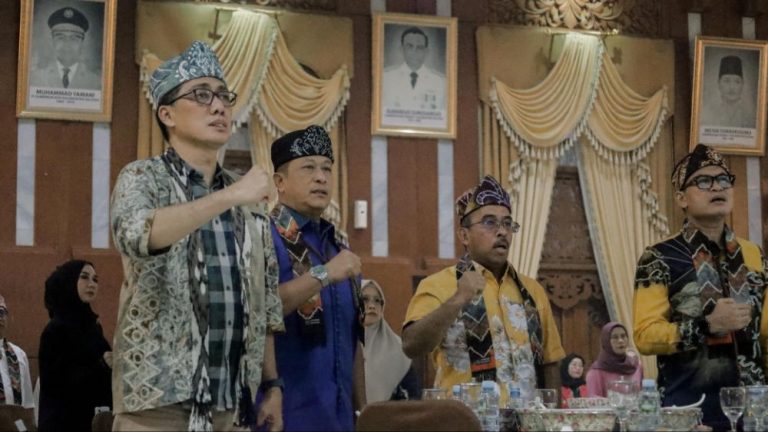 Paman Birin Buka FKDK BPD Wilayah Indonesia Tengah dan Apresiasi Majukan Perekomian