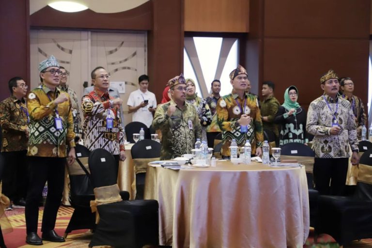 Paman Birin Ajak Para Komisaris Bank Pemda Nikmati Wisata di Kalsel