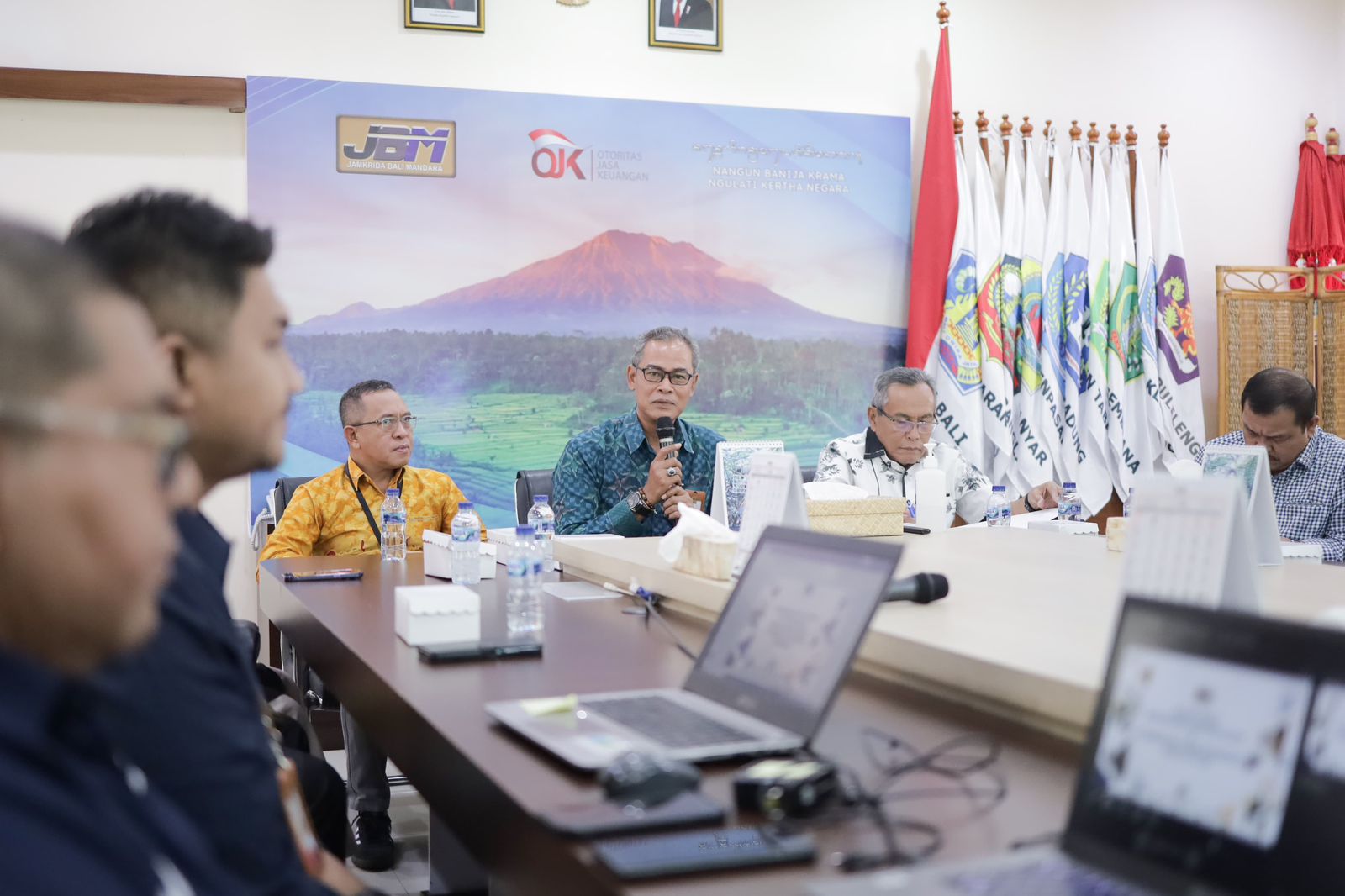 Pansus I DPRD Kalsel Serap Informasi Proses Perubahan Bentuk Hukum PT Jamkrida Bali Mandara (Perseroda)