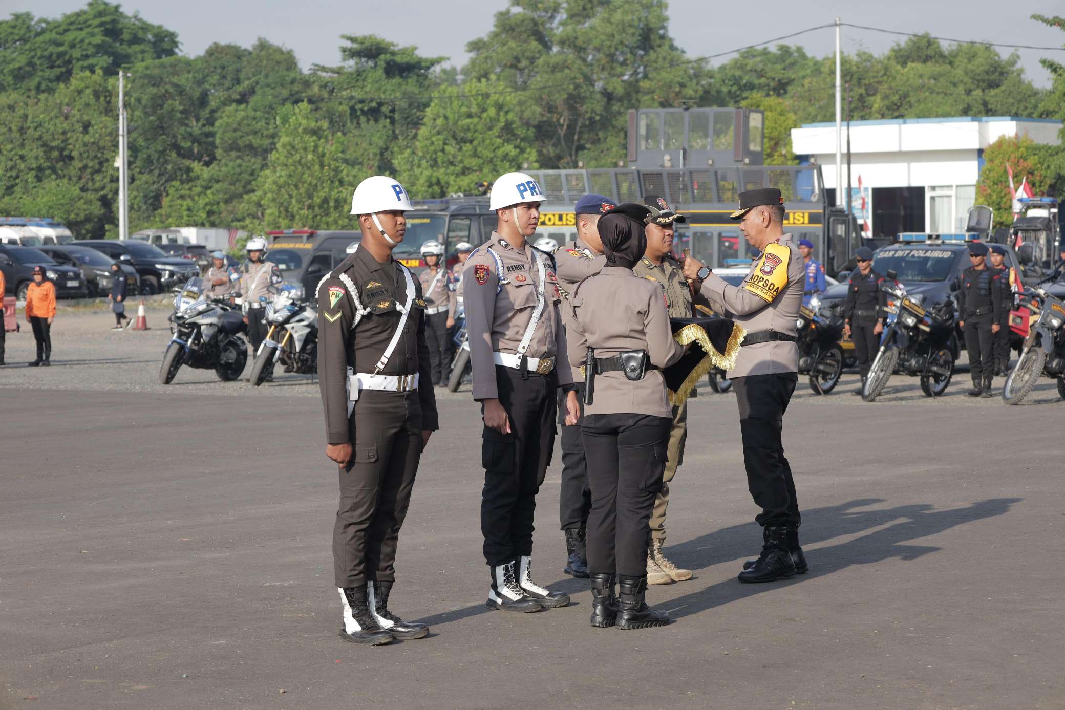 Apel Gelar Pasukan, Kapolda Sebut Indeks Kerawanan di Kalsel Sedang, Supian HK : Langkah Yang Penting Menghadapi Pilkada