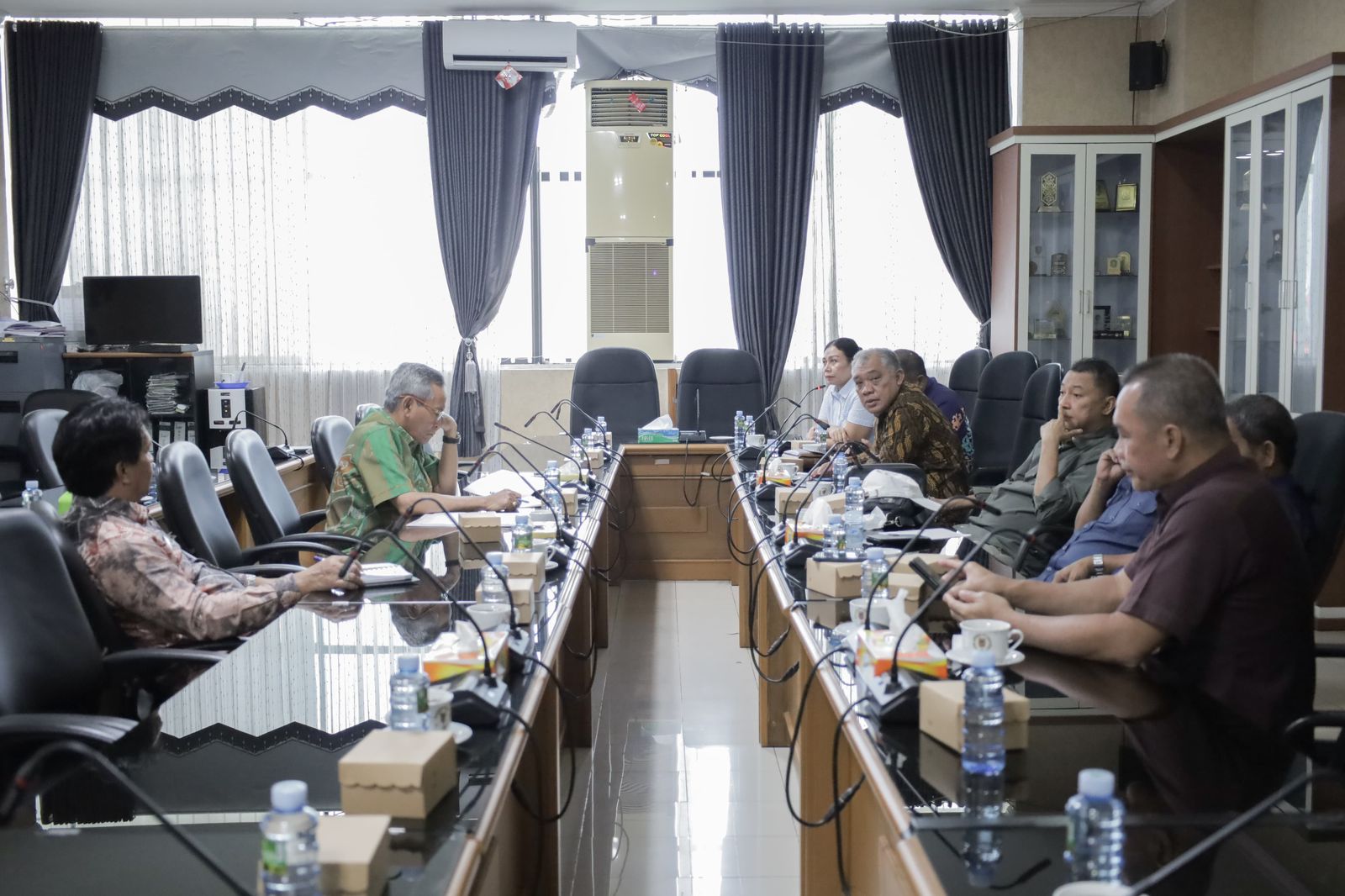Bahas Pengawasan TKA dan Penyelenggaraan Kependudukan, DPRD Maluku Utara Studi Referensi ke DPRD Kalsel