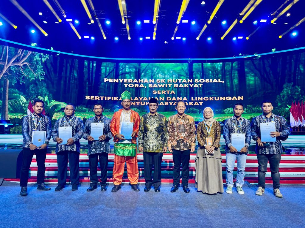 Paman Birin Apresiasi KLHK atas Penyerahan SK Tanah Objek Reforma Agraria Seluas 43 Ribu Hektare
