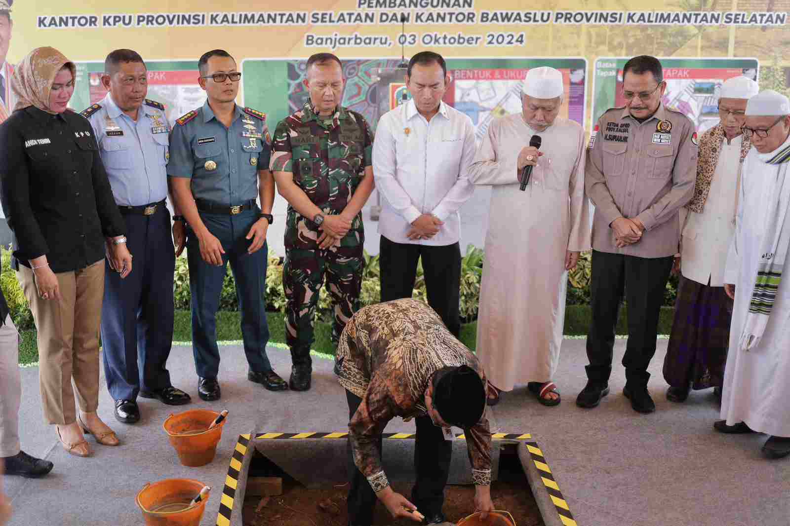 Dukung Kinerja Penyelenggara Pemilu, Supian HK Hadiri Peletakan Batu Pertama Kantor KPU dan Bawaslu