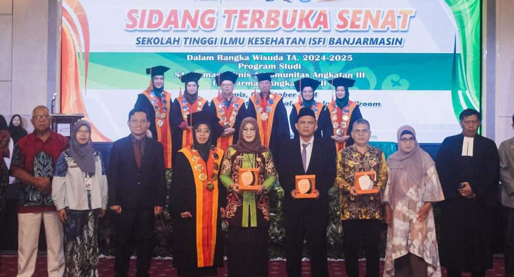 Wisuda Stikes ISFI, Paman Birin Dorong Pemerataan Sebaran Apoteker ke 13 Kabupaten dan Kota di Kalsel
