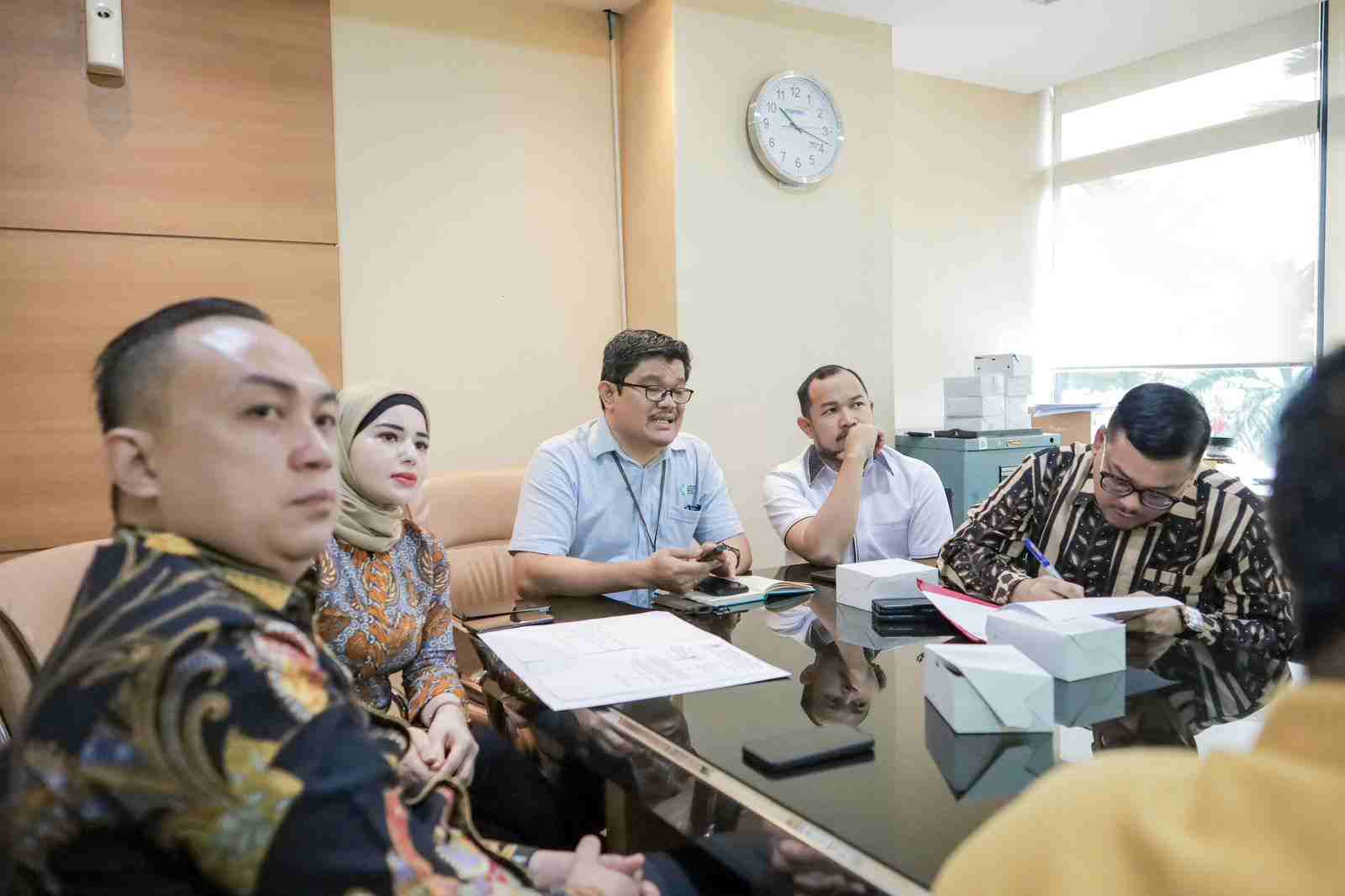 Segera Diterapkan, Komisi IV DPRD Provinsi Kalsel Koordinasi Aturan Baru KRIS ke Kemenkes RI