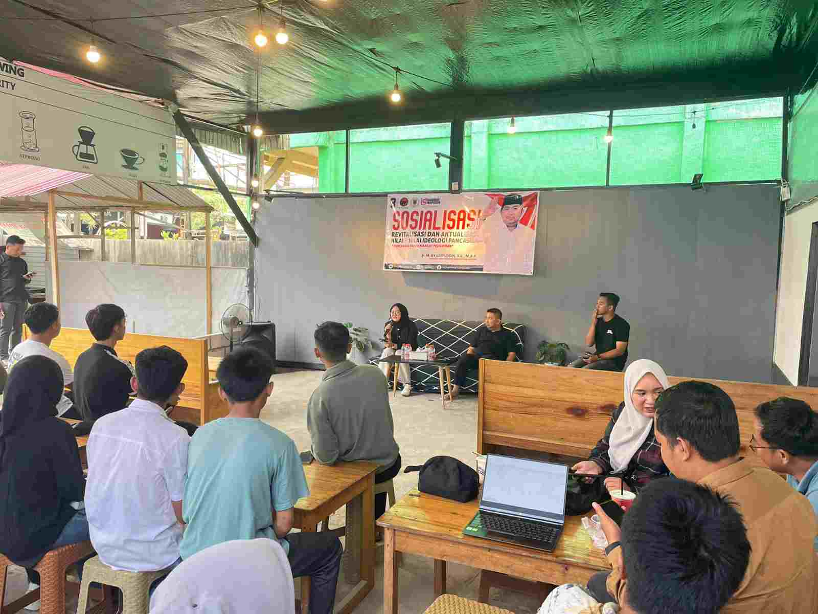 Bang Dhin Gelar Soswasbang untuk Pelajar dan Mahasiswa di Tanah Bumbu, Sampaikan 4 Konsensus