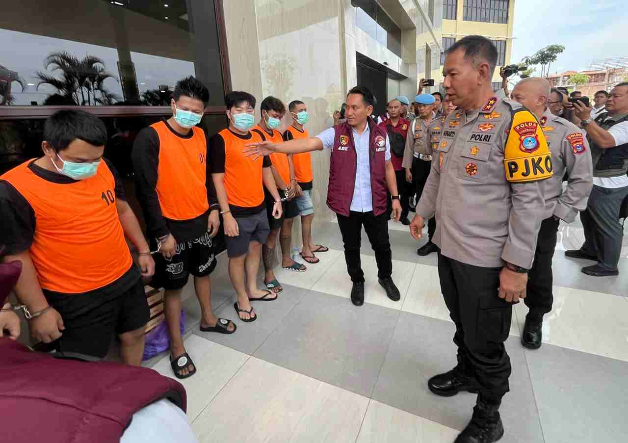 Disimpan Dalam Bunker Mobil Polda Kalsel Gagalkan 70,76 Kilogram Sabu