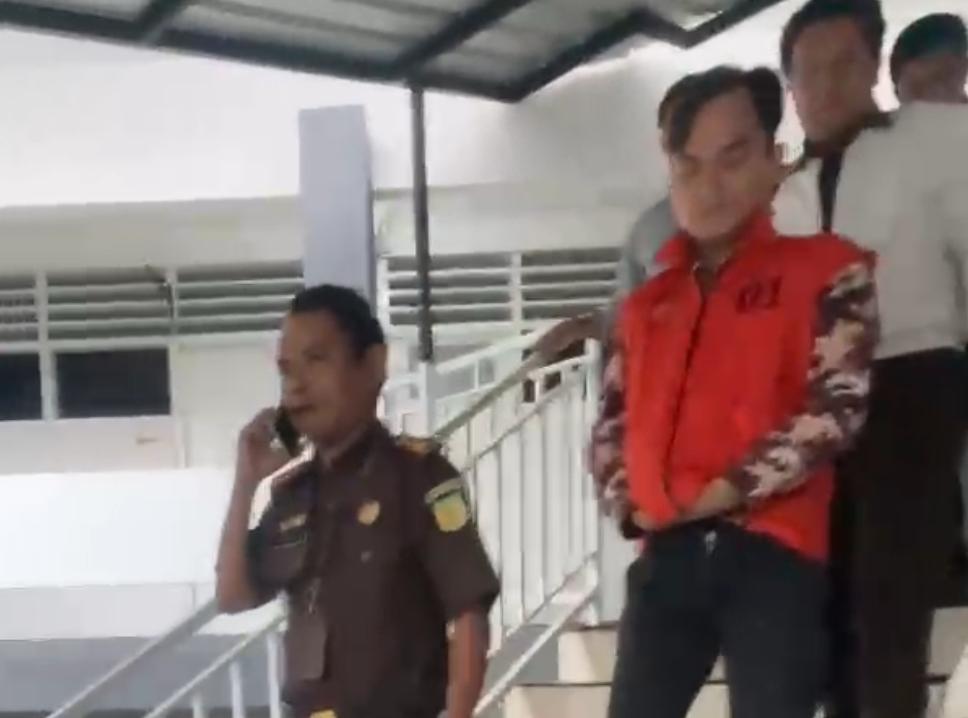 Kejari Banjarmasin Tetapkan Tersangka ‘E’ Pegawai Pegadaian Yang Rugikan Uang Negara 1,9 M
