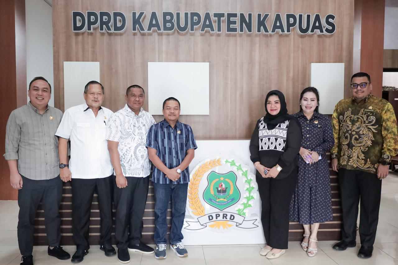 Lakukan Kaji Banding, Komisi IV DPRD Kalsel Sharing Peraturan Daerah Terkait Kesejahteraan ke Kapuas