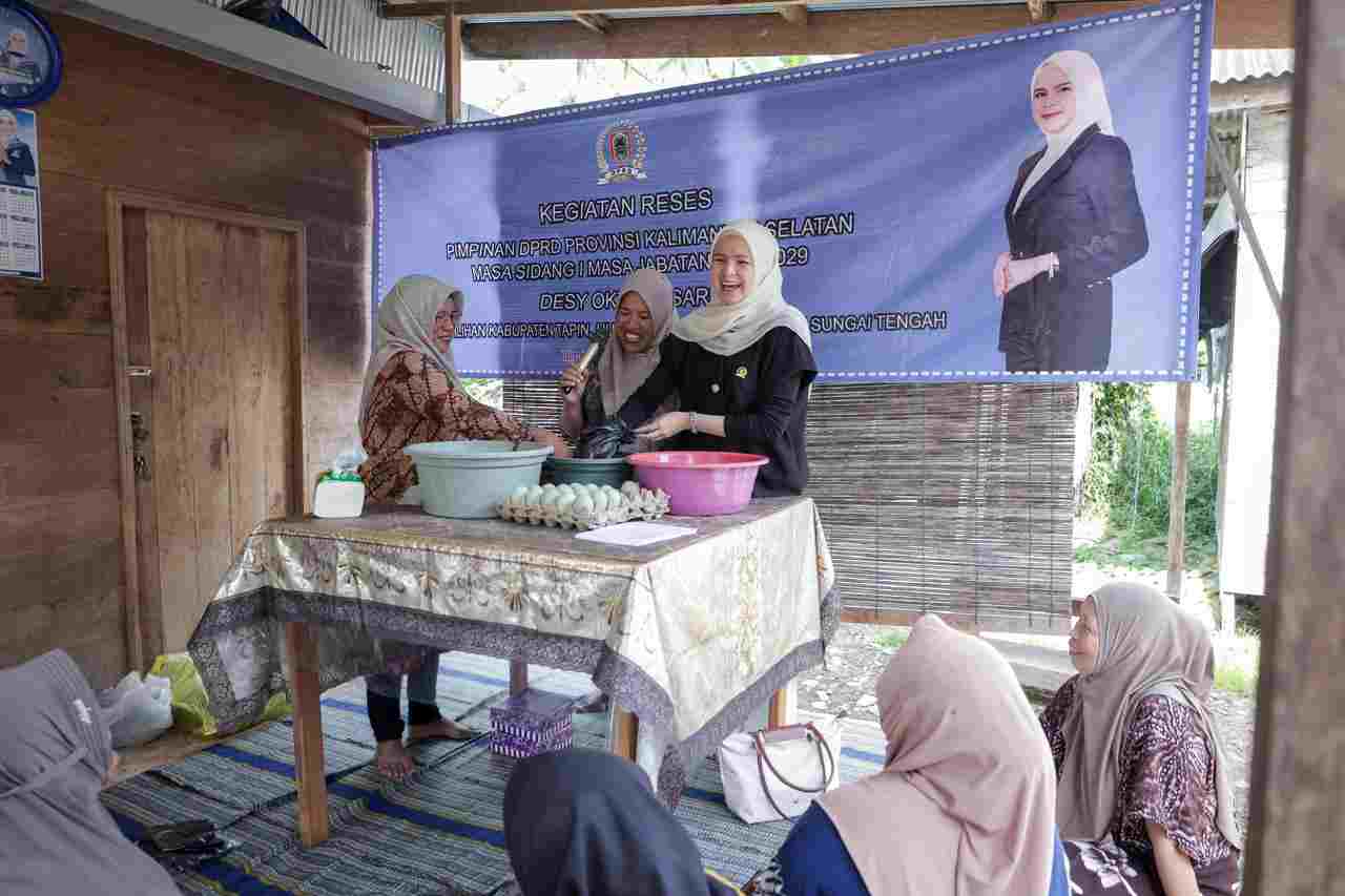 Warga Desa Miawa Keluhkan Sulitnya Mendapat Pupuk, Wakil Ketua DPRD Kalsel Desy Akui Banyak Dapat Masukan dan Harapan