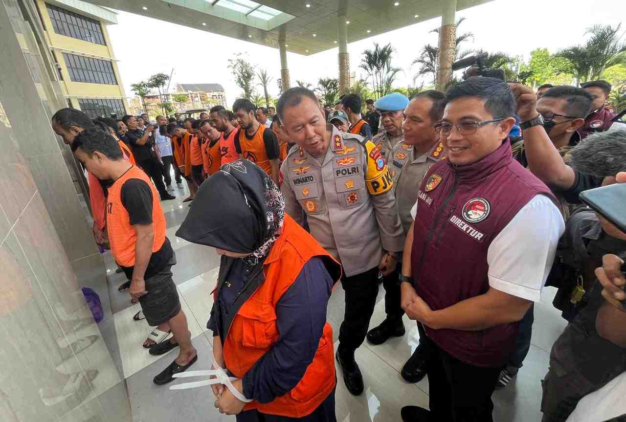 Polda Kalsel Musnahkan 79,3 Kg Sabu dan 63.847 Pil Ekstasi Hasil Ungkapan September-Nopember 2024