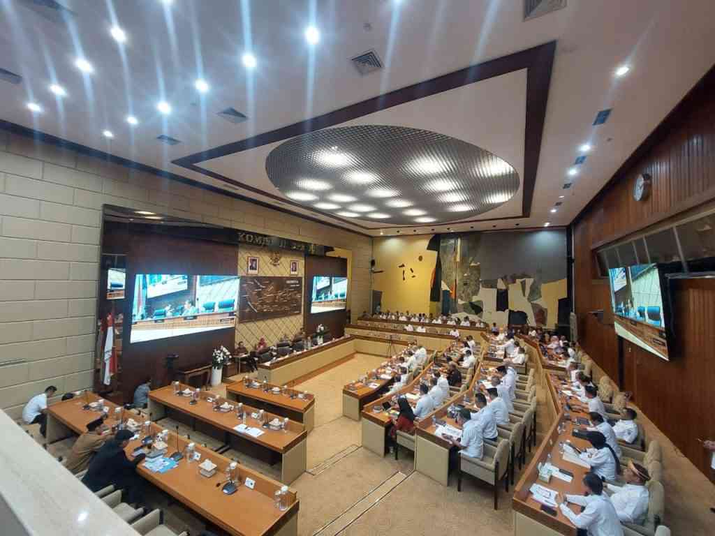 Pemprov Kalsel Paparkan Kesiapan Pilkada Serentak 2024 ke Komisi II DPR RI