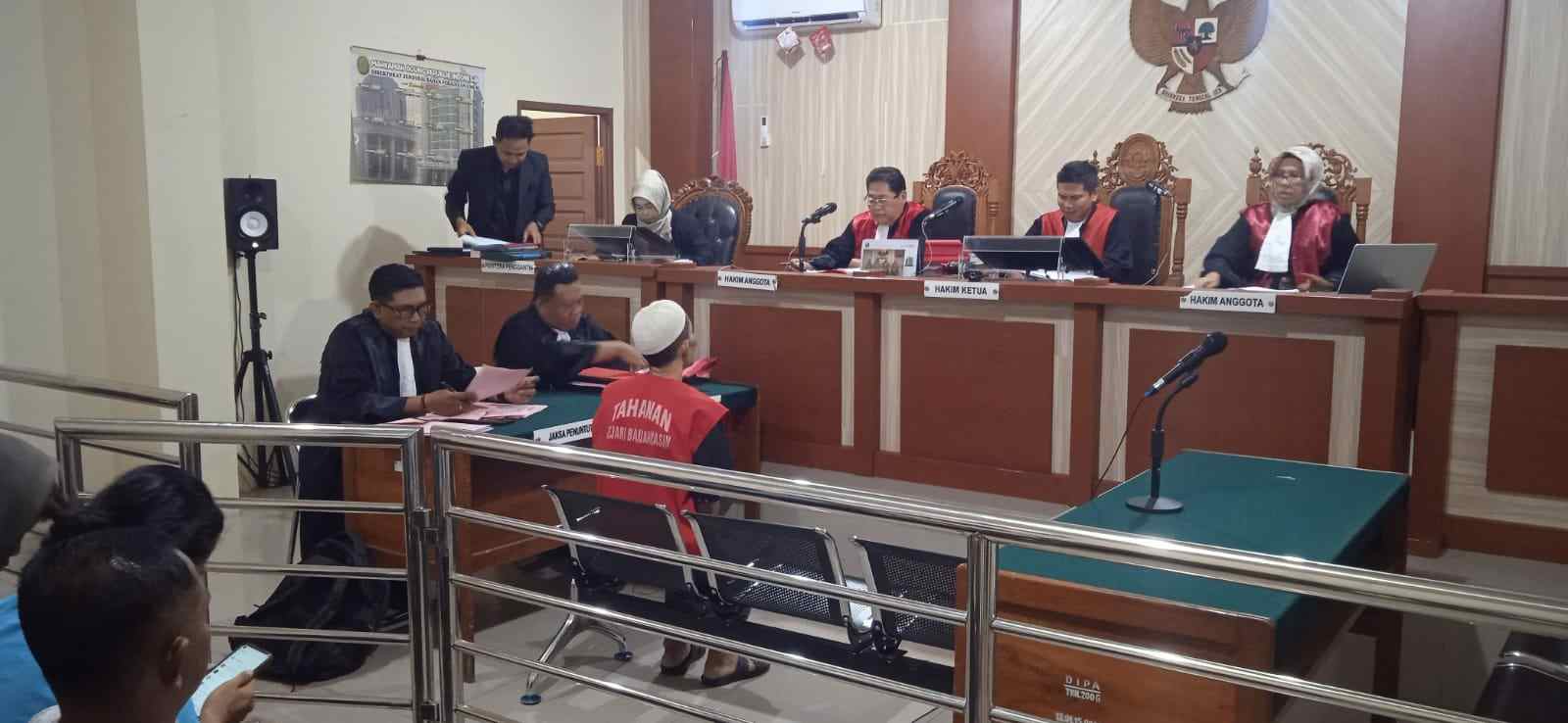 Yadi Kurir Sabu 30 Kg Plus 4.832 pil ekstasi Jalani Sidang Dakwaan