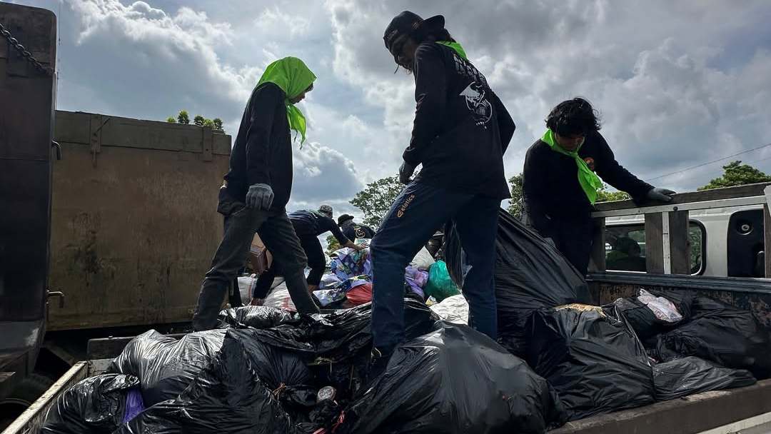 209 Ton Sampah Dikumpulkan Pasca Haul di Sekumpul, DLH: Ini Masih Bisa Bertambah