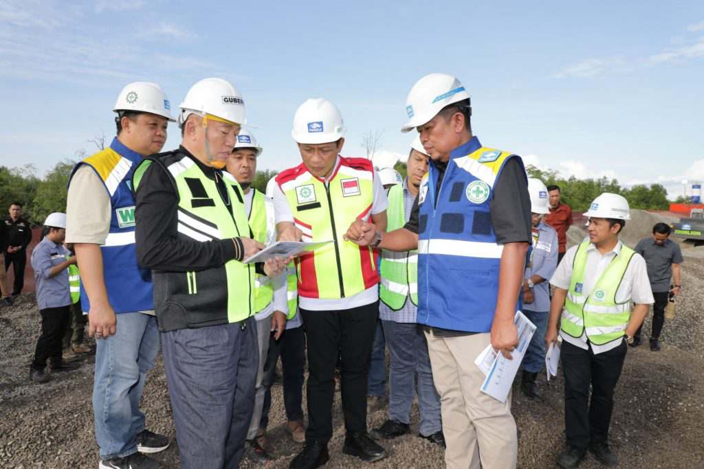 Gubernur Kalsel H. Muhidin Targetkan Dalam 3 Tahun Jembatan Batulicin-Kotabaru Bisa Selesai