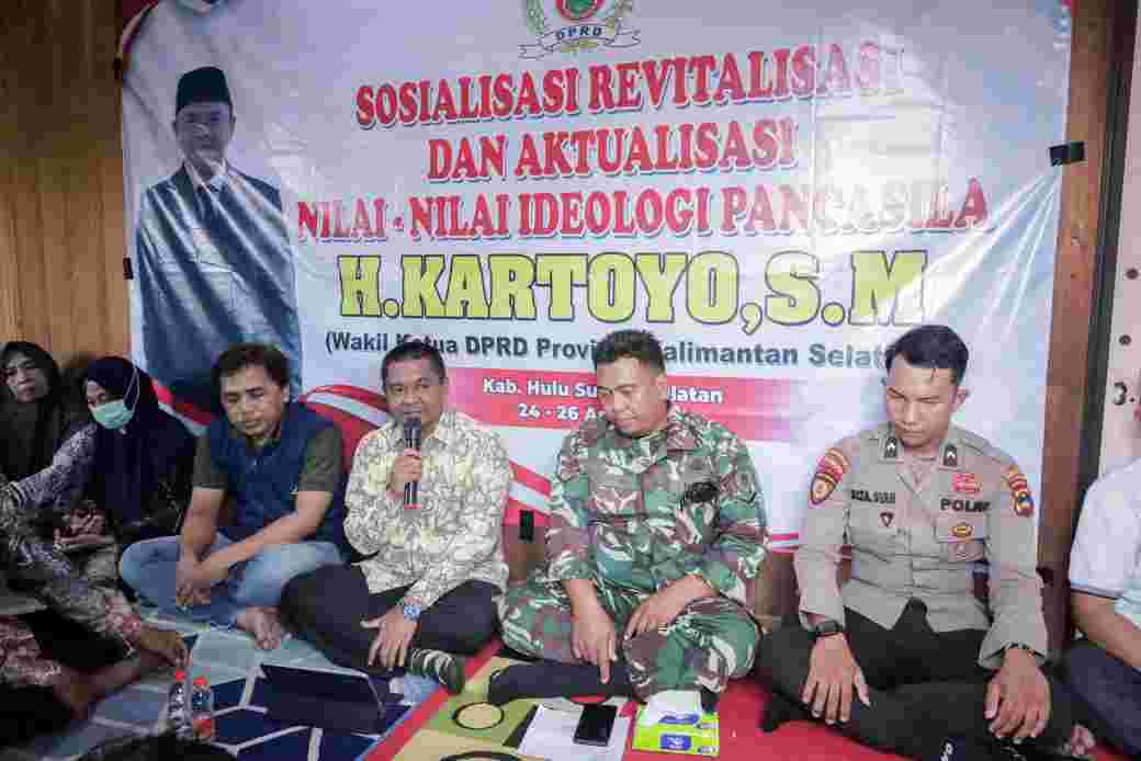 Kartoyo Tekankan Toleransi dan Gotong Royong dalam Kegiatan Sosrev di Desa Pakan Dalam