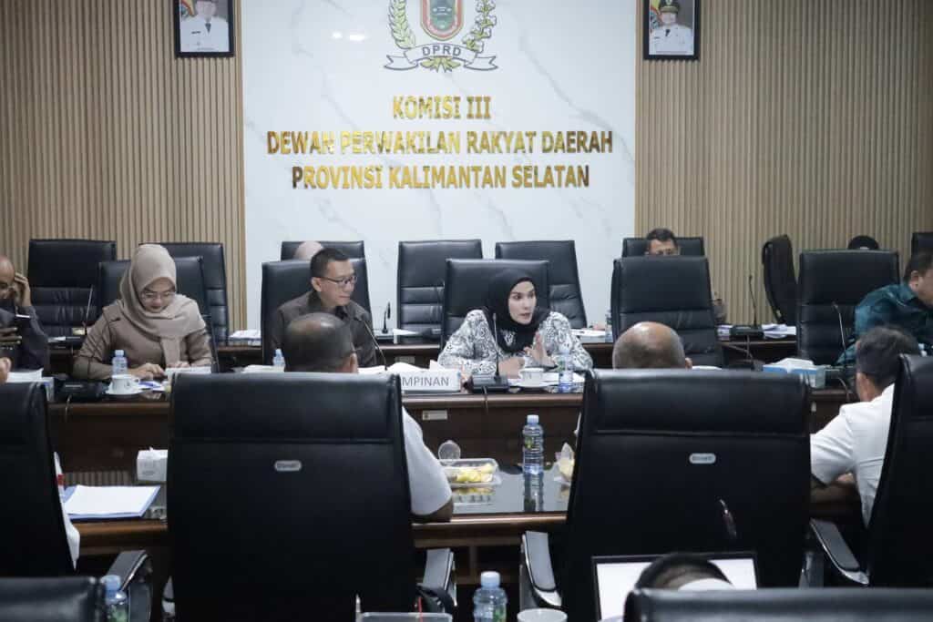 Komisi III DPRD Kalsel Soroti Jalan Bypass, Jembatan Pulau Laut, dan Stadion Baru dalam Rapat Kerja dengan PUPR