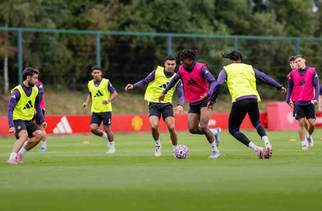 Incar Poin Penuh, Pelatih Man Utd Sebut 2 Pemain Ini Absen Jelang Hadapi Fulham