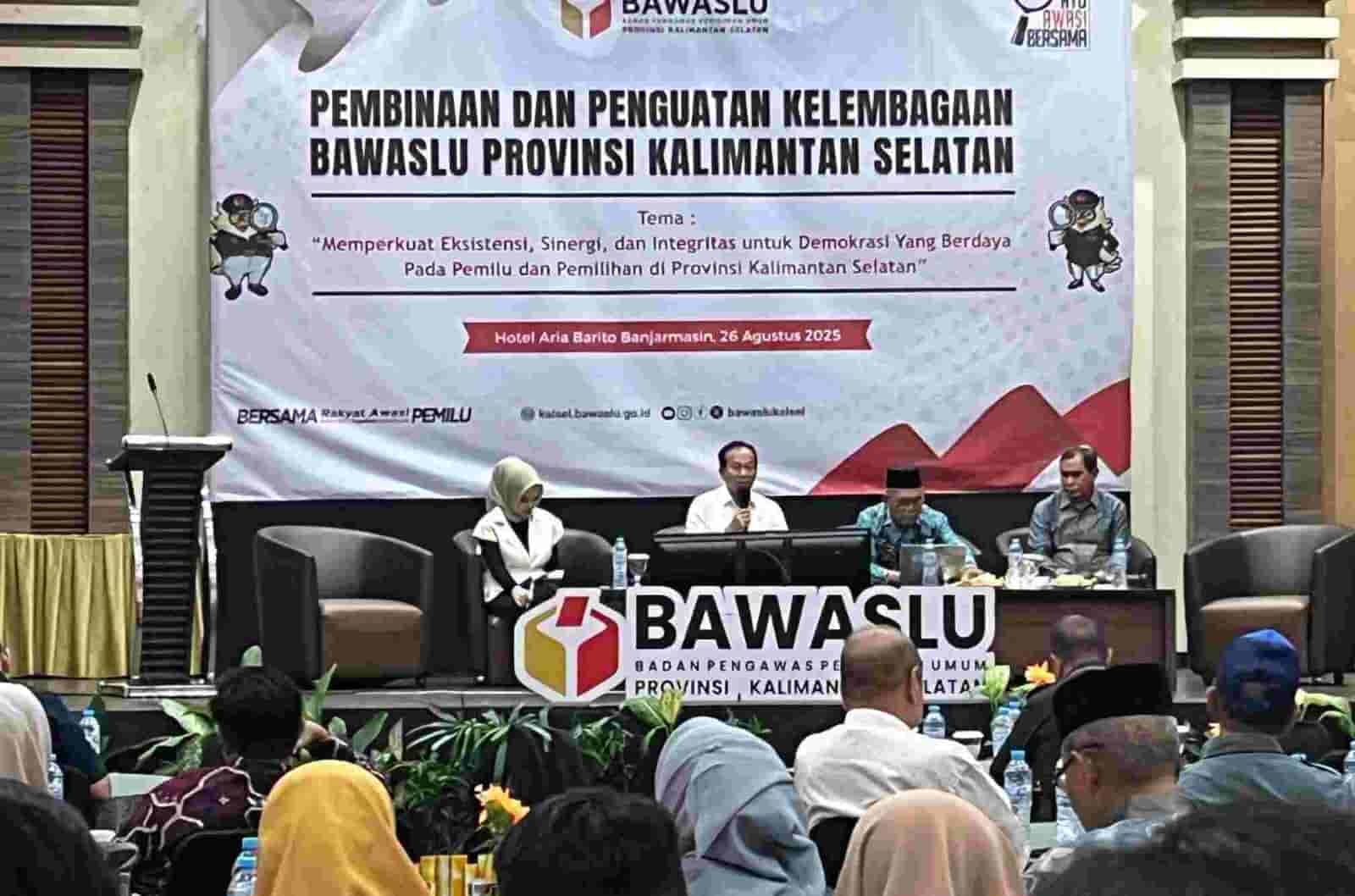 Jadi Bahan Usulan Rancangan UU Pemilu, Bawaslu Kalsel Gelar Diskusi Pembinaan Kelembagaan