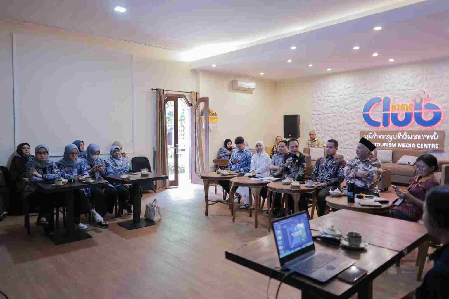 Komisi II DPRD Kalsel Pelajari Pengelolaan Pariwisata Bali untuk Tingkatkan PAD