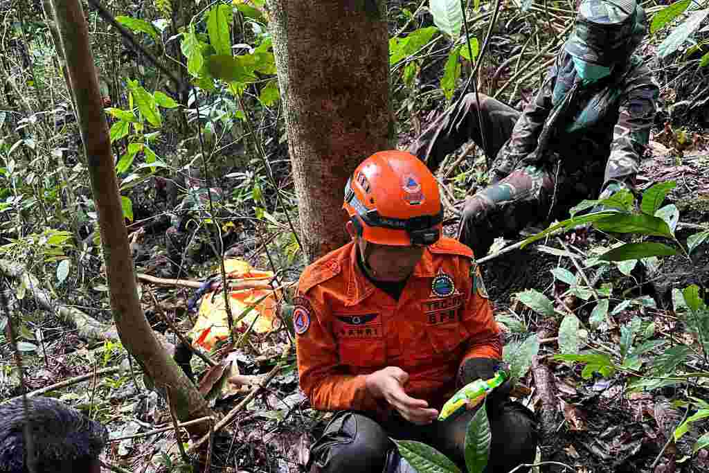 Personel BPBD Kalsel Bagikan Pengalaman Misi Pencarian Helikopter di Tanah Bumbu: Tantangan Cuaca di Pegunungan