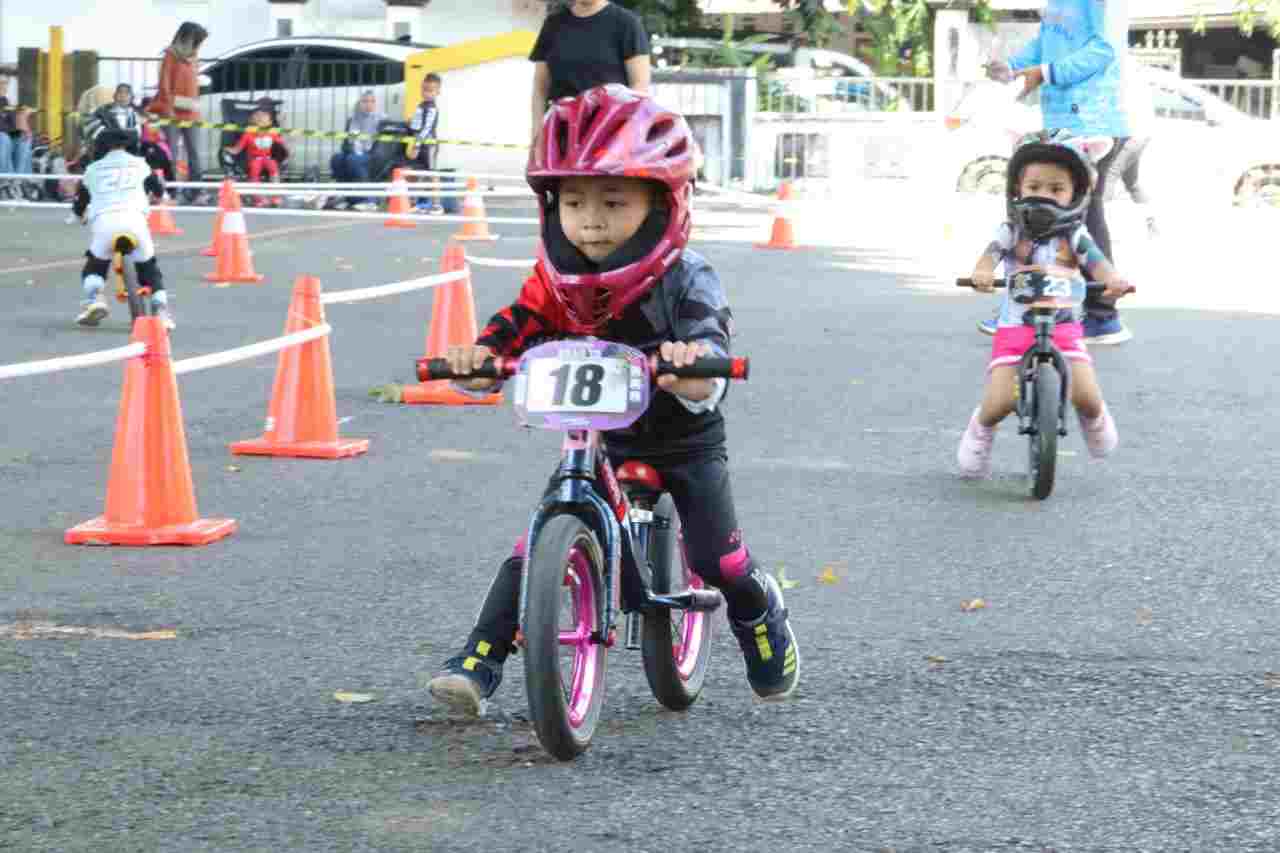 Puluhan Atlet Cilik Meriahkan Pushbike Race di Museum Lambung Mangkurat