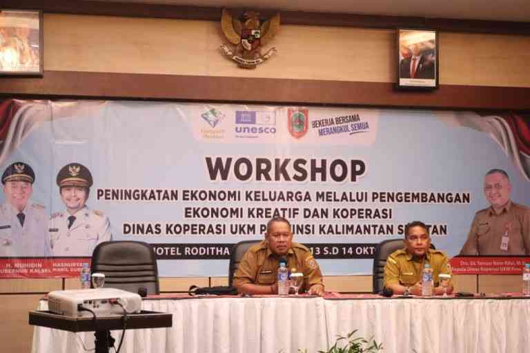 Dorong Kemandirian Ekonomi Keluarga, Dinas Koperasi dan UKM Kalsel Gelar Workshop Ekonomi Kreatif