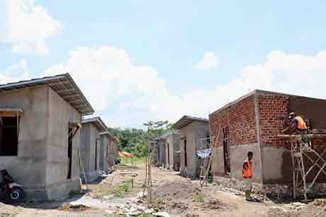 Pemerintah Pusat dan Daerah Perkuat Kolaborasi Bangun Rumah Layak di HSS