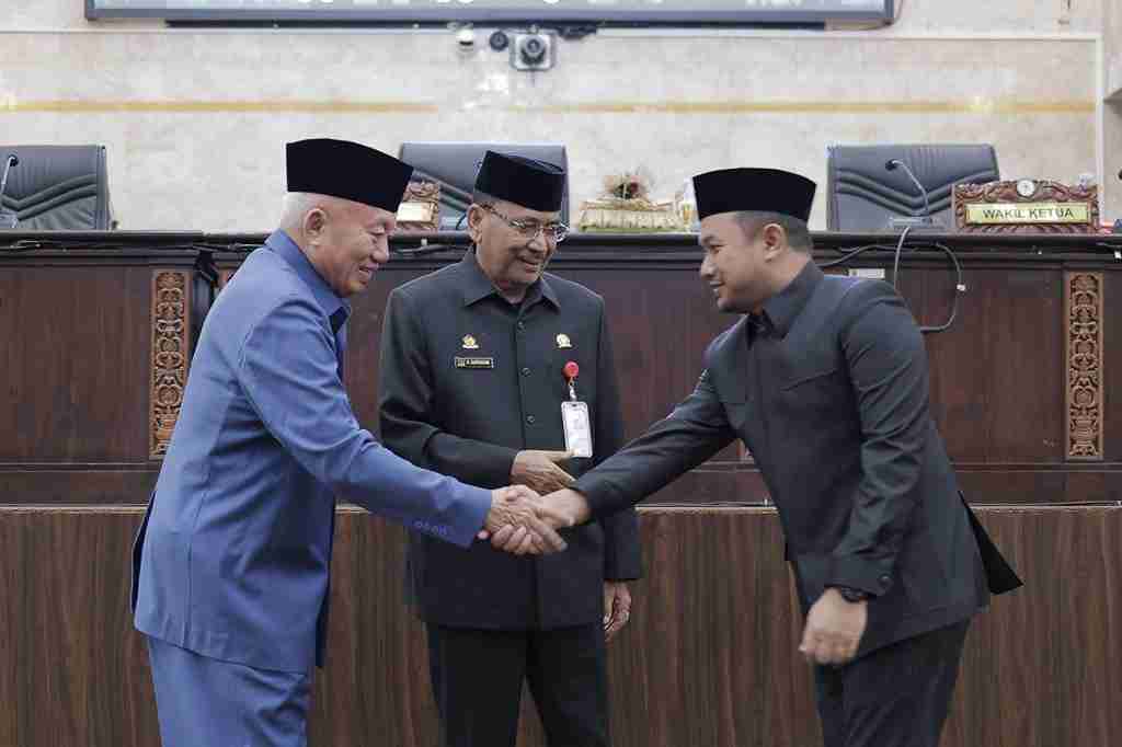 Raperda Grand Design Pembangunan Kependudukan Kalsel 2025–2045 Resmi Ditetapkan, Gubernur Muhidin Beri Apresiasi