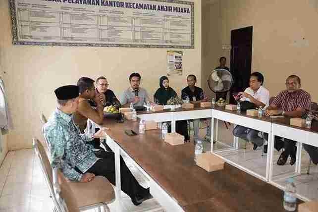 Komisi I DPRD Kalsel Tinjau Pelayanan Publik di Anjir Muara, Dorong Pemerataan Layanan hingga Pelosok