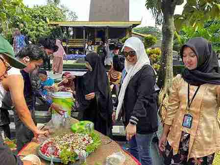 Cita Rasa Banua Menggoda di TMII, Kuliner dan Budaya Banjar Diperkenalkan Lewat Icip-icip Gratis