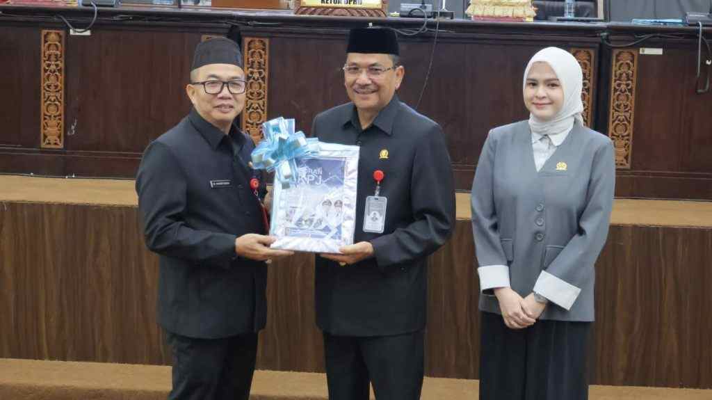 Gubernur Kalsel Sampaikan LKPj Tahun Anggaran 2025, Paparkan Tren Positif di Sejumlah Sektor Pembangunan