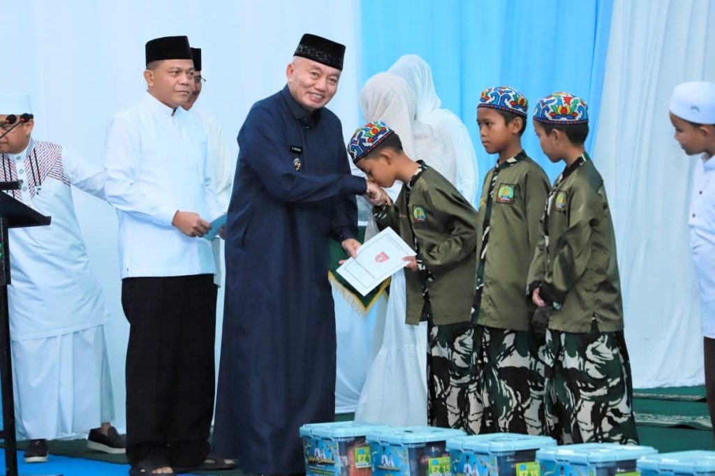 Pererat Sinergitas, Gubernur H. Muhidin dan Pangdam Bersama Forkopimda Kalsel Buka Puasa Bersama dan Peringati Nuzulul Qur’an