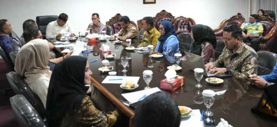 DPRD Kalsel Bandingkan Mekanisme LKPj, Fokus pada Akurasi Evaluasi