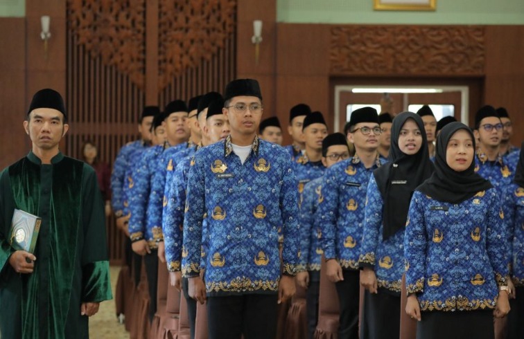 129 ASN Kalsel Resmi Disumpah, Sekda Ingatkan Integritas hingga Ancaman Judi Online