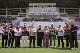 Komisi III DPRD Provinsi Kalimantan Selatan Pelajari Stadion Manahan untuk Persiapan Stadion Modern di Kalsel