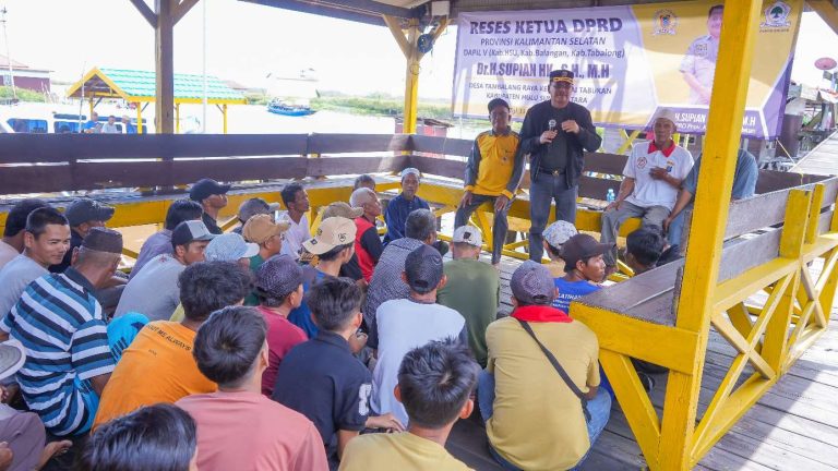 Ketua DPRD Kalsel Temui Warga 16 Desa di HSU, Infrastruktur Masih Dominan