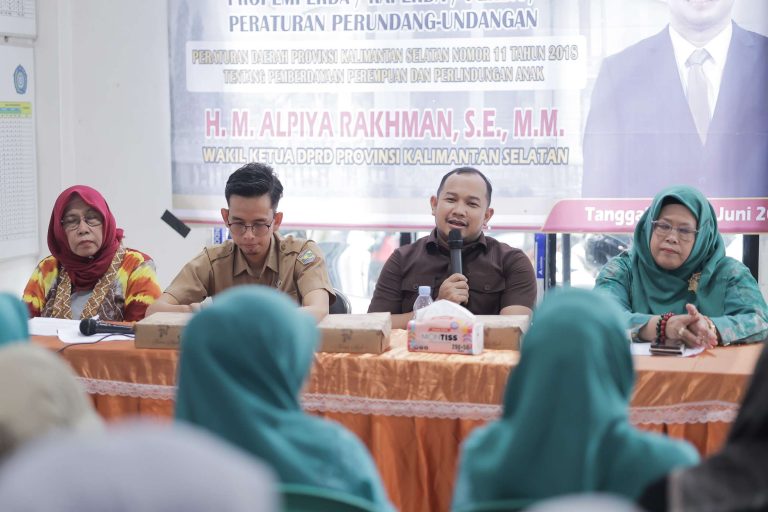 Alpiya Rakhman Sosialisasikan Perda Perlindungan Perempuan dan Anak di Kotabaru